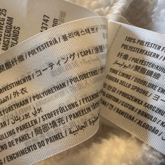 Abercrombie & Fitch Cream and Tan Quilted Sherpa Pullover. Women’s Small. EUC. - Picture 14 of 16